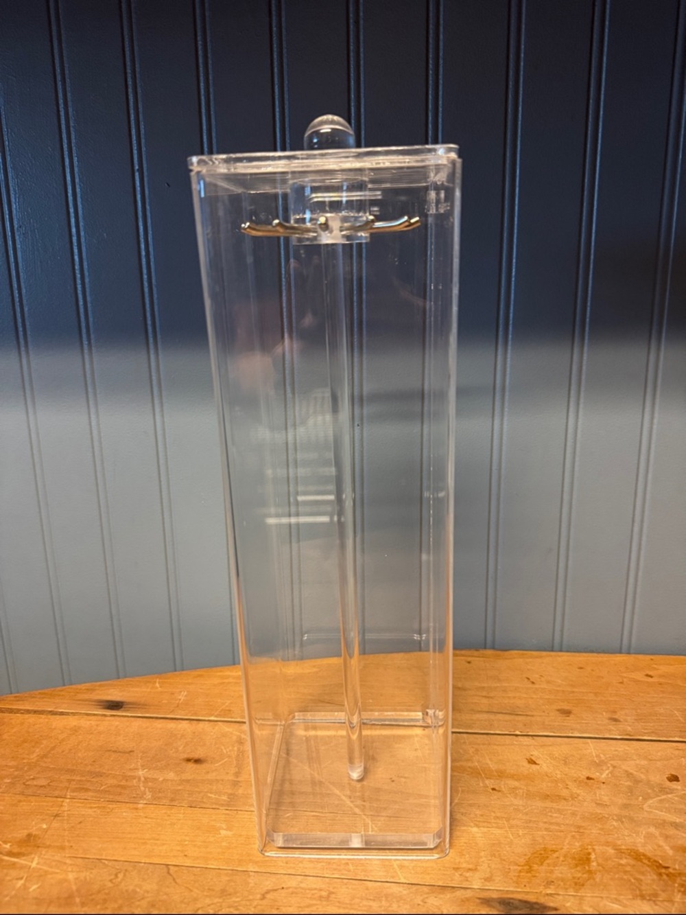 Clear Acrylic Necklace Display Stand - Transparent Jewelry Holder